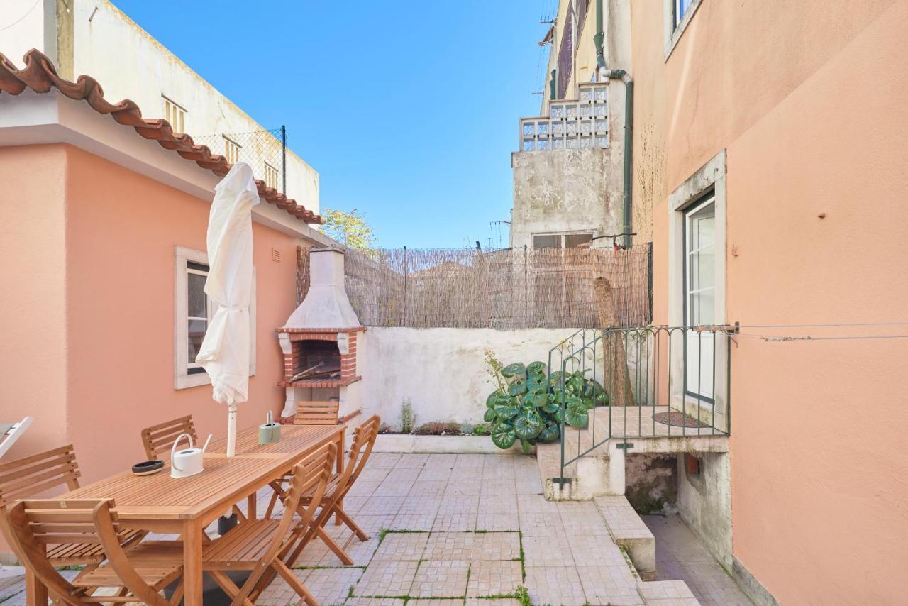 Amazing Terrace And Riverview In Historical Lisboa Exterior foto